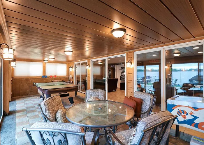 Holiday home Captains Quarters Life Dream 2bed 2bath *