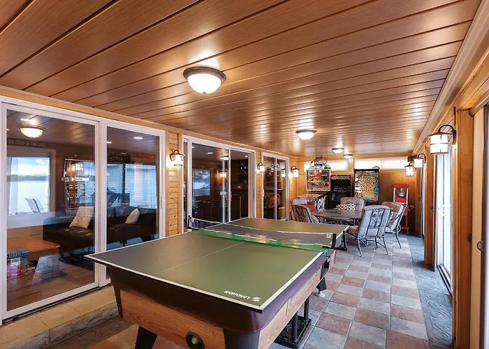 Captains Quarters Life Dream 2bed 2bath Holiday home Fox Lake