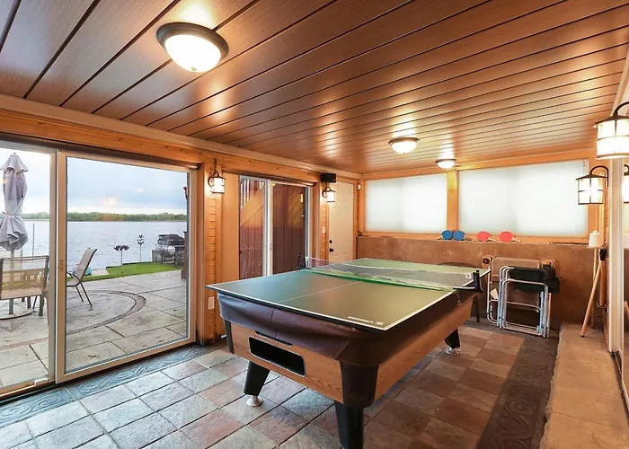 Captains Quarters Life Dream 2bed 2bath * Fox Lake